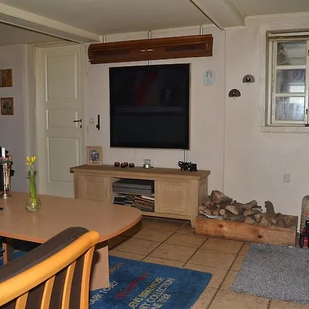 度假居 Four-bedroom Holiday In 里伯