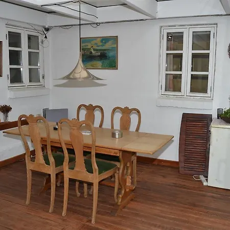 Four-bedroom Holiday In 度假居